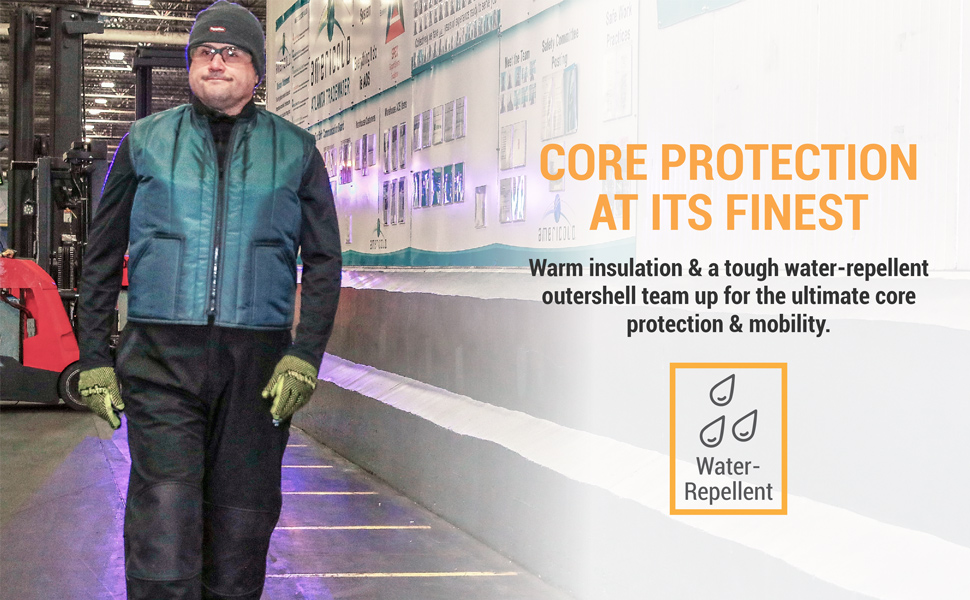Core protection at its finest. Warm insulation and a tough water-repellent outershell team up for the ultimate core protection and mobility.